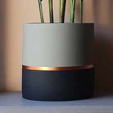 Load image into Gallery viewer, Extra large concrete indoor plant pot planter grey black graphite anthracite copper painted 25cm 10 inch 10in Scandi Nordic